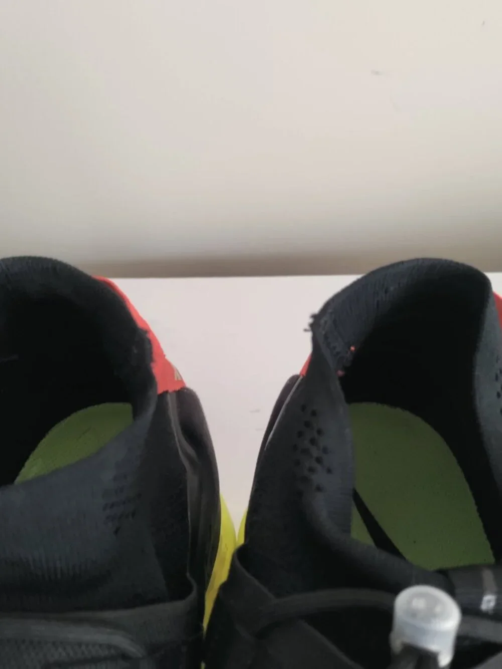 Nike Air VaporMax Utility Flyknit Black Volt AH6834-007 Sz: 12 Running Shoes GUC